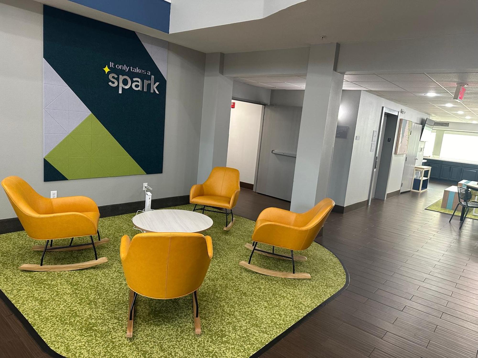 Spark By Hilton Hotel 3*